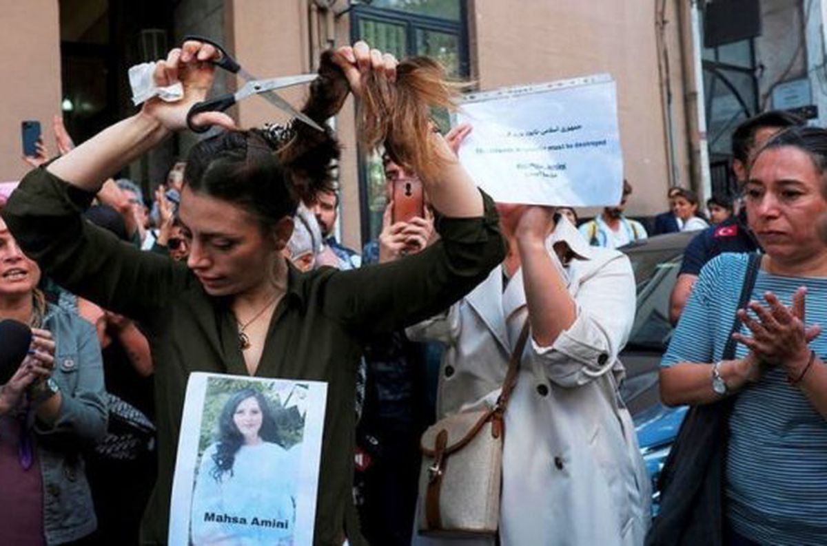Maniestación de mujeres en Irán