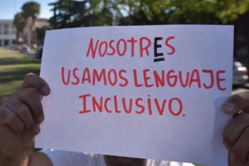 Larreta prohibió usar el lenguaje inclusivo en las escuelas porteñas