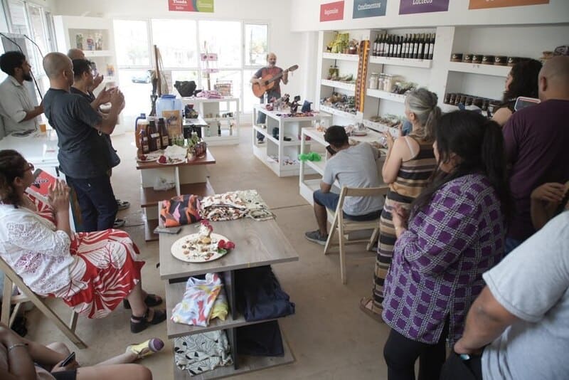 Abrió la primera tienda de productos de la economía social en Salta